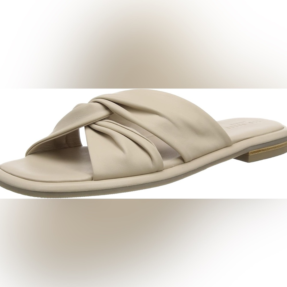 TED BAKER LONDON Authentic Leather Sandals
